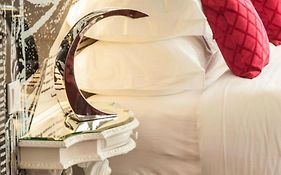 Teatro Boutique Rooms & Suites